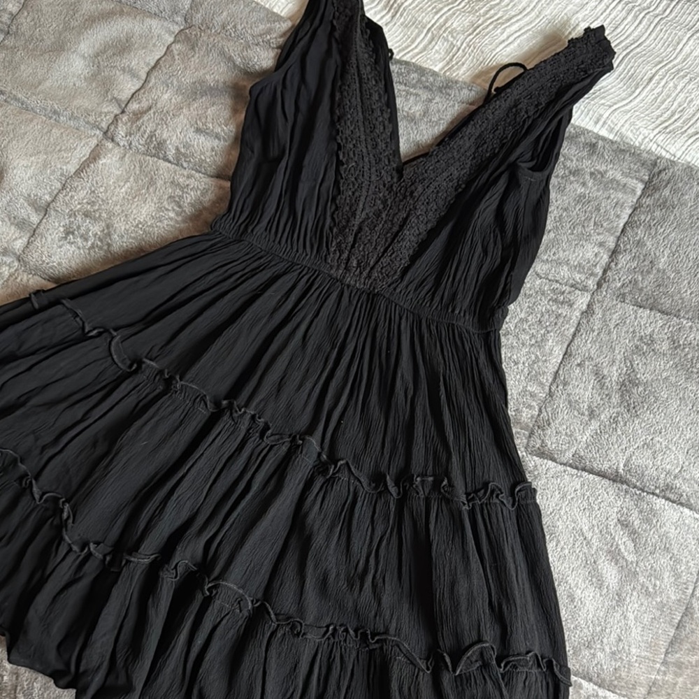Elegant Black Lace Trim Dress